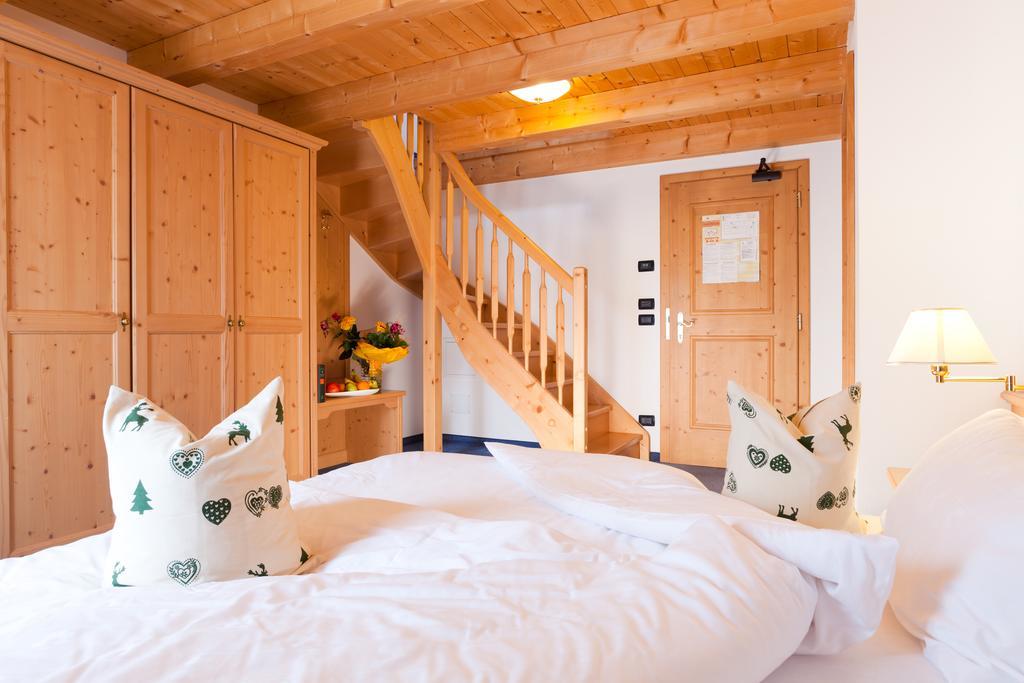 Nature Wellness Hotel Renato Vigo di Fassa Phòng bức ảnh
