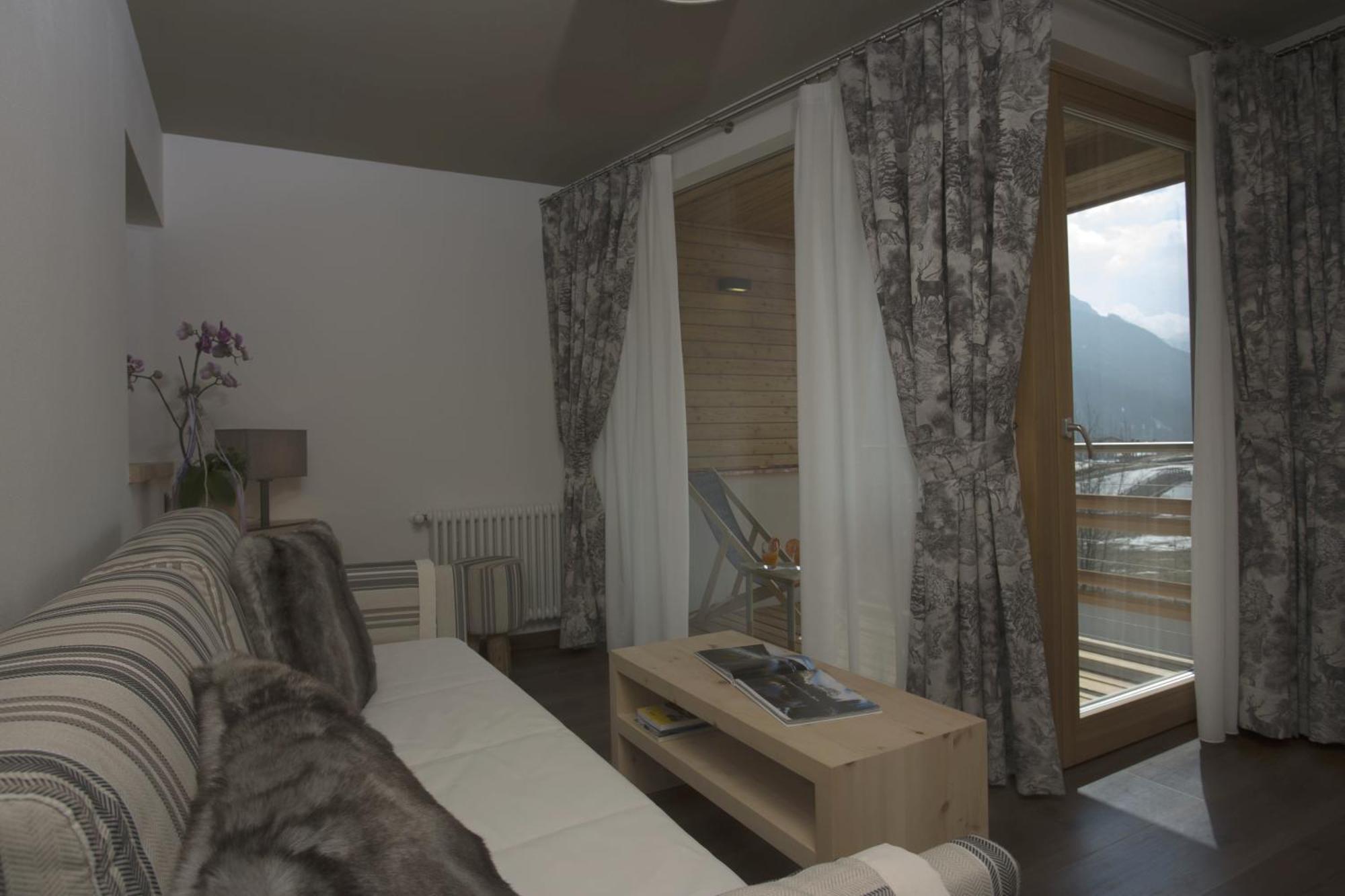 Nature Wellness Hotel Renato Vigo di Fassa Phòng bức ảnh