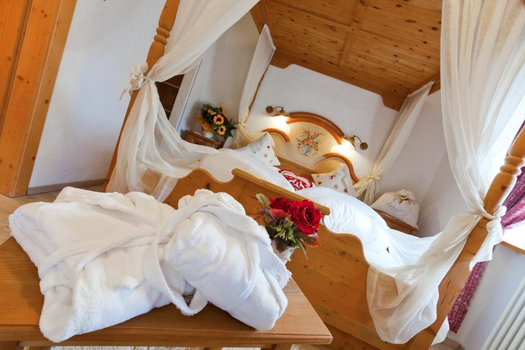 Nature Wellness Hotel Renato Vigo di Fassa Phòng bức ảnh